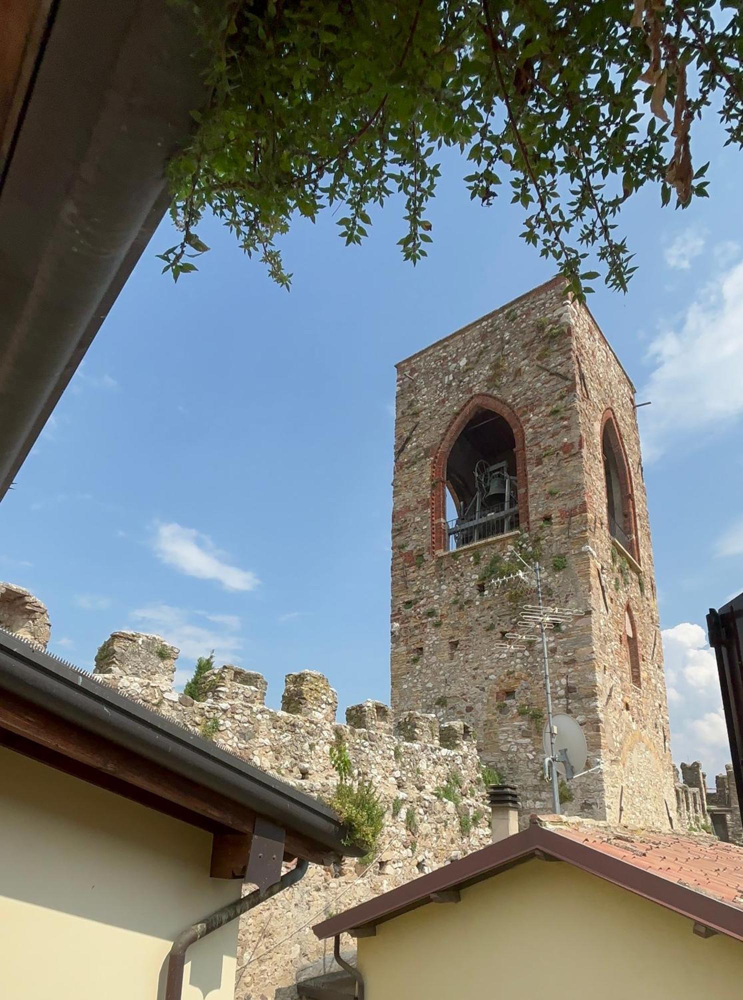 Incantevole Appartamento Moniga del Garda Exterior foto